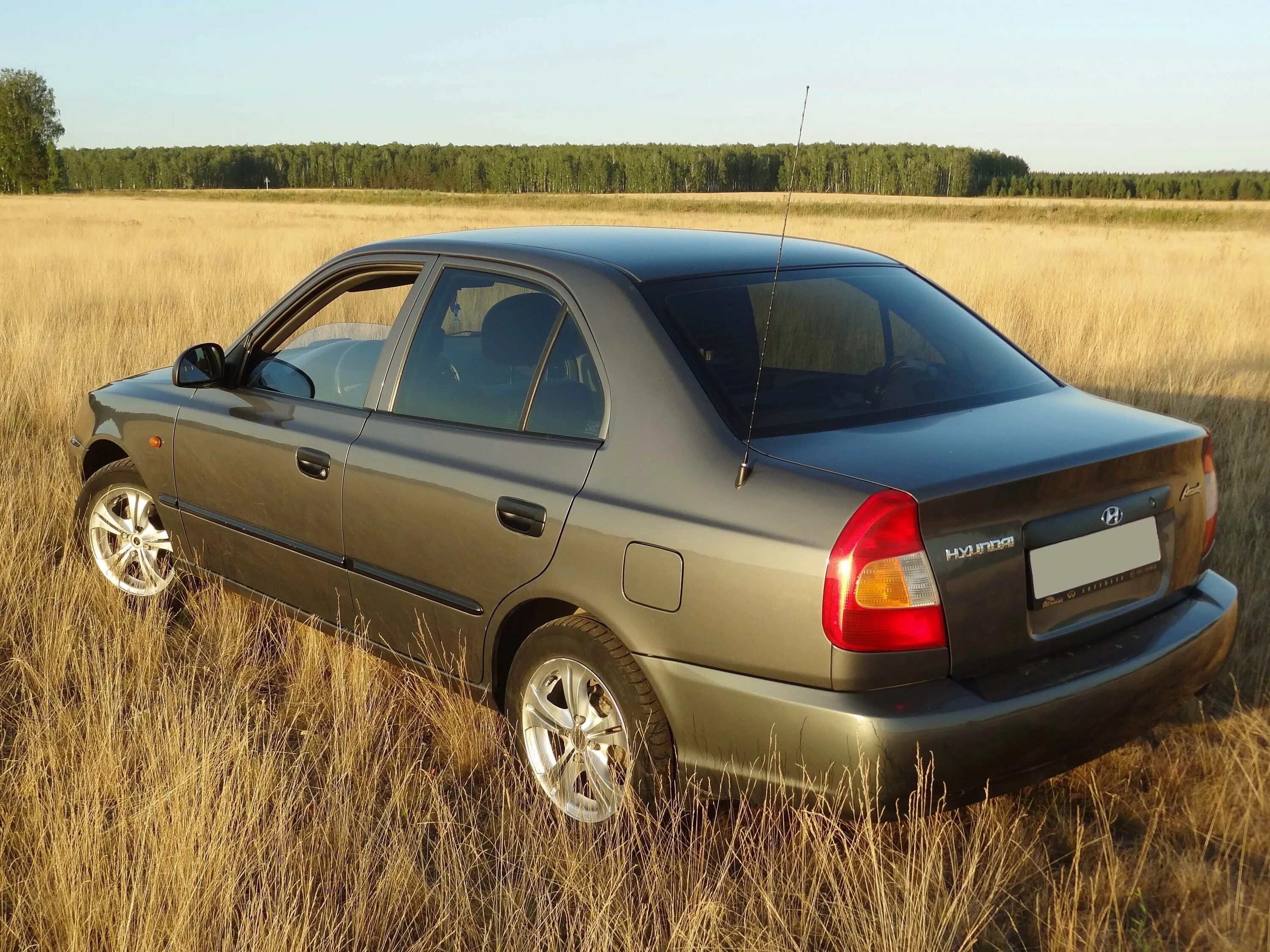 хендай акцент работает. Hyundai accent lc2. Hyundai accent 2 тагаз. Hyundai accent [x3, lc]. Hyundai accent 2007.