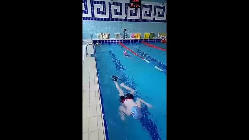 Сибиряк работа. Эмблемы детских организаций. Жить тысячью жизней мамин сибиряк. Сибиряк санаторий значок. Сибирский мужик зимой.