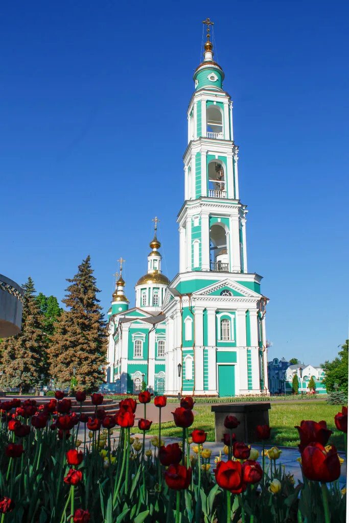 храм у вечного огня тамбов. спасо-преображенский собор nfv,js. соборная площадь тамбов вечный огонь. собор спасо преображенский тамбов зима. спасо преображенский тамбов.