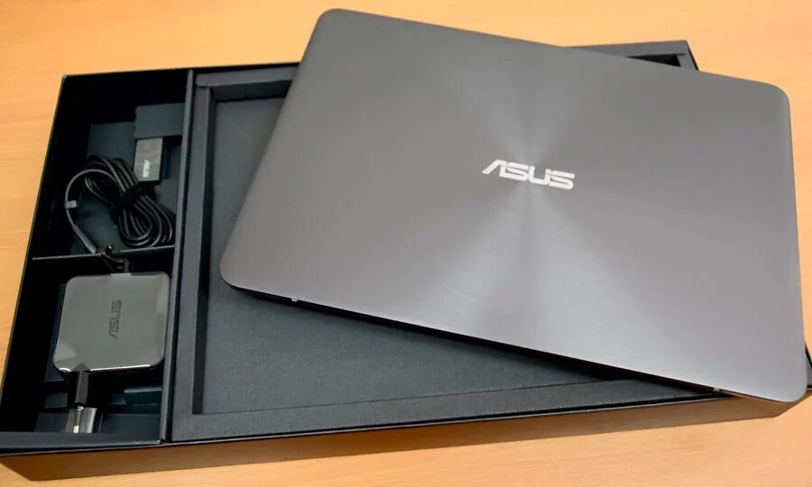 Asus zenbook 16gb. ZENBOOK ux305fa. ASUS ZENBOOK ux305fa. Чехол для ноутбука ASUS ZENBOOK ux21e. Ux393ea крышка.