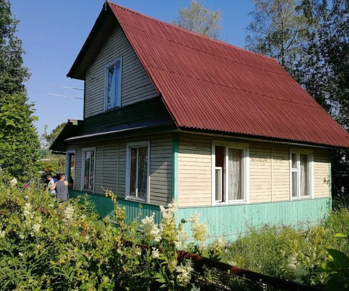 Купить дачу в ленинградской области тосненский район. Дачи в Ленинградской области. Дачный домик в садоводстве. Дачный дом в лен обл. Дача в Ленобласти.