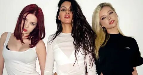 Әйелімен орыс топтық секс