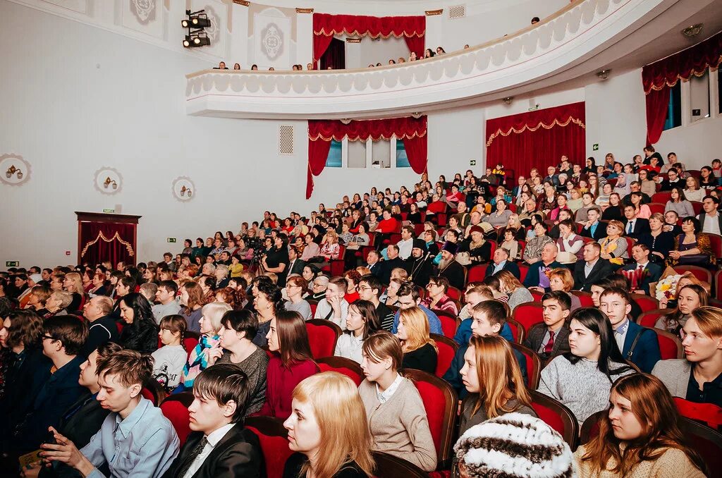 Управление культуры лениногорск. Дворец культуры лениногорск. Дворец культуры нефтяников лениногорск район. Дом культуры лениногорск. Дом культуры (г.