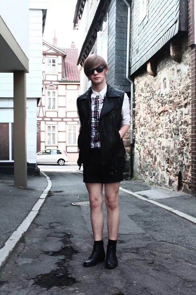 Natalie mars платье. Фембой бриттани. Натали марс 2023. Эмо девушки. Trap dress.