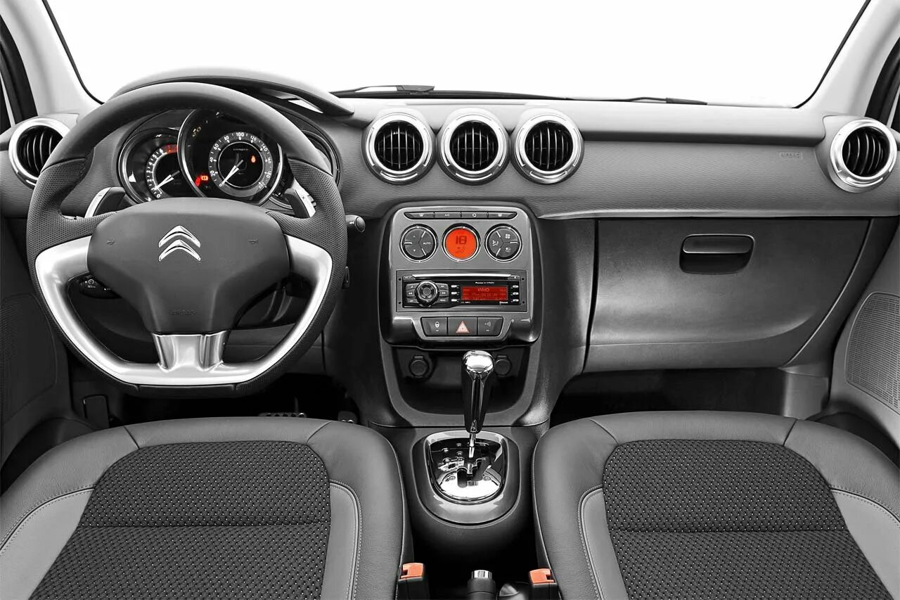 Citroen c3 2016. Ситроен с3 Пикассо. Ситроен с3 Пикассо салон. Citroen c3 Interior.