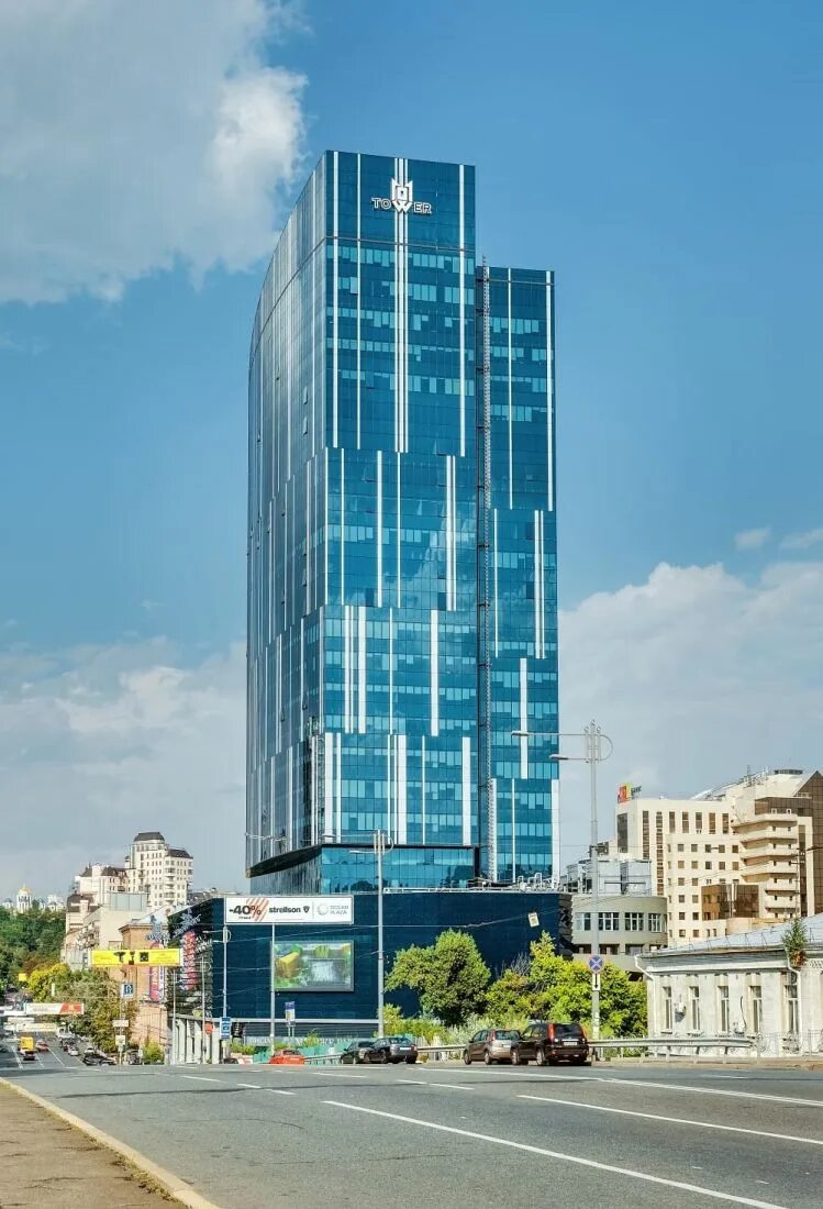 Небоскреб на украинском. Тауэр Киев Кан. Бизнес-центр «101 Tower». БЦ Тауэр Киев. Небоскреб 101 Tower Киев.