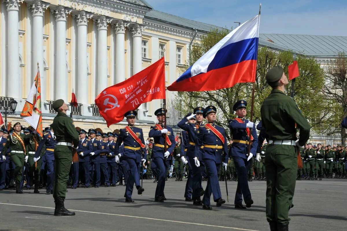 9 Мая Ярославль. Парад 9 мая Ярославль. Ярославль праздничные мероприятия 9 мая. Ярославль Советская площадь праздничный парад войск в Ярославле. Мероприятие посвященное великой победе