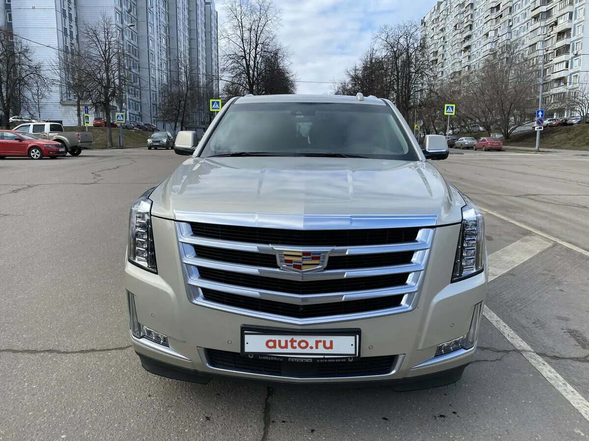 Cadillac Escalade 2015. Кадиллак Эскалейд серебристый. Кадиллак Эскалейд 4 ESV. Cadillac Escalade 2014 года 409 л.с.