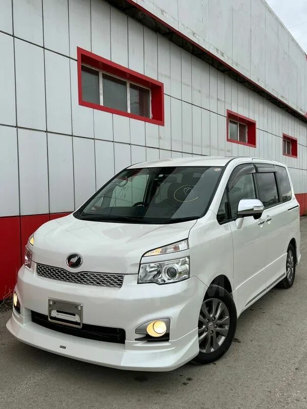 Toyota noah zwr80. Тойота вокси 2011. Toyota noah g 2021. Тойота вокси 2012. Тойота вокси 12 года.