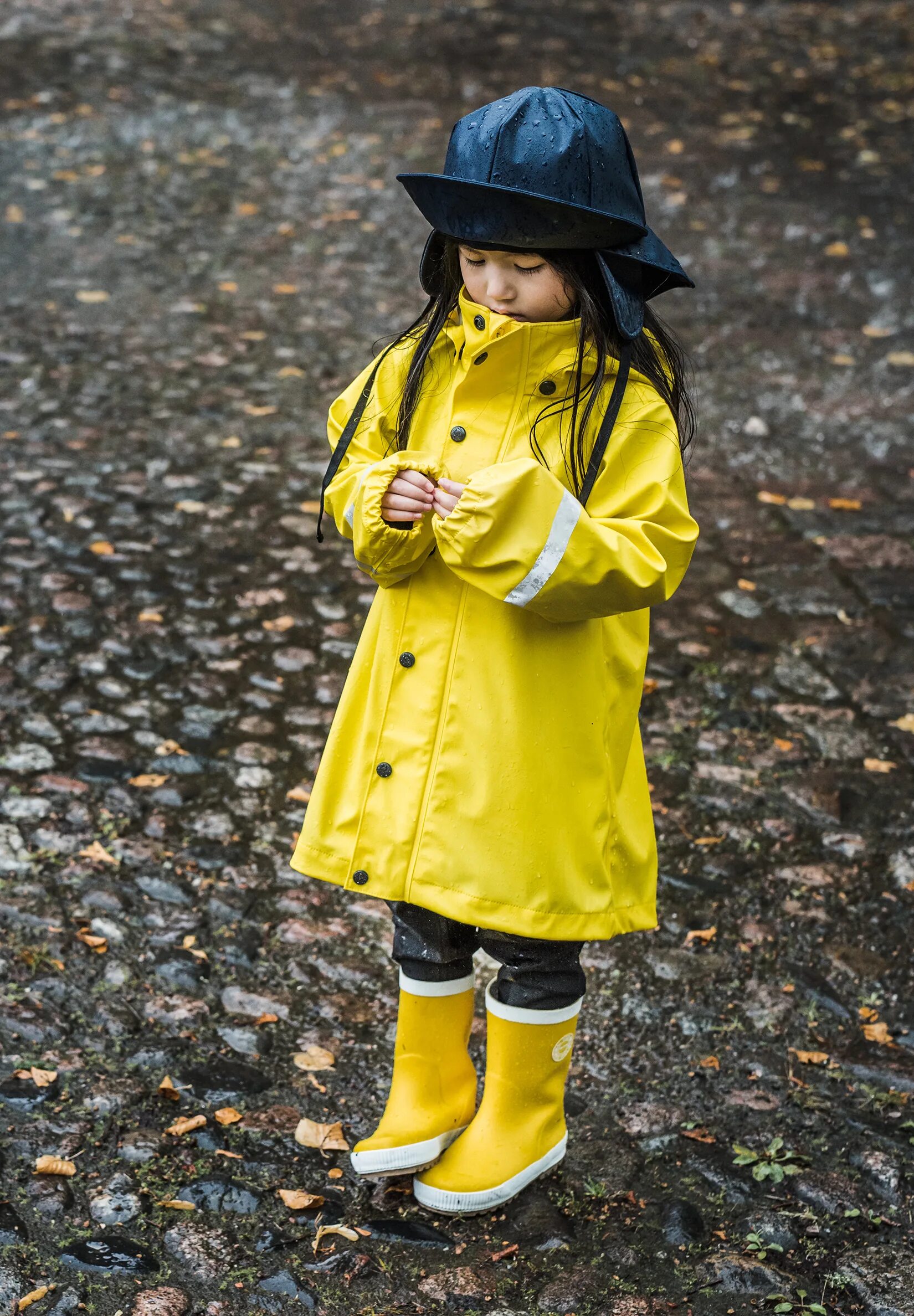 Yellow Raincoat плащ. Плащ vatten Reima. Рейма желтый плащ. Reima желтый дождевик.