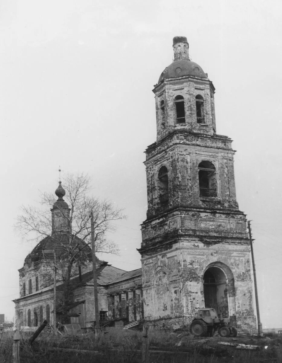 Церковь мостовое сарапульский район. Село мостовое сарапульский район. Церковь михаила архангела. Троицкая церковь в селе мостовое удмуртия. Сарапул мостовое.
