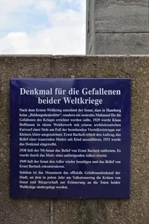 Barlach-stele: Denkmal Für Die Gefallenen Beider Weltkriege