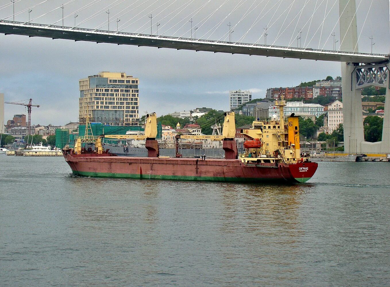 Таран моста. Сигранд судно. Судно балкер Южная Корея. Сухогруз Южная Корея. Паром SEAGRAND.