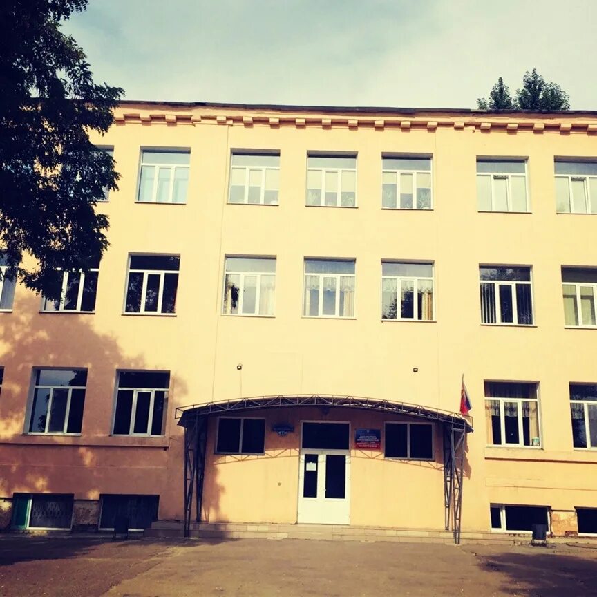 Школа 49 луганск. 42 школа луганск. Школа 47 луганск. Школа 49 луганск. 26 школа луганск.
