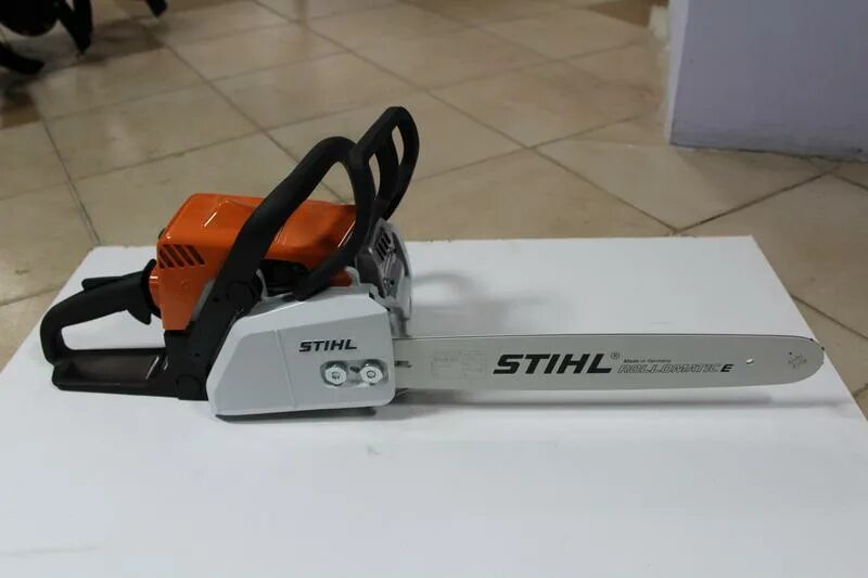 Штиль продаю. Бензопила Stihl MS 180-16. Штиль МС 180 16. Бензопила штиль МС 180 С-ве. Stihl бензопила мощность 1.5 КВТ.