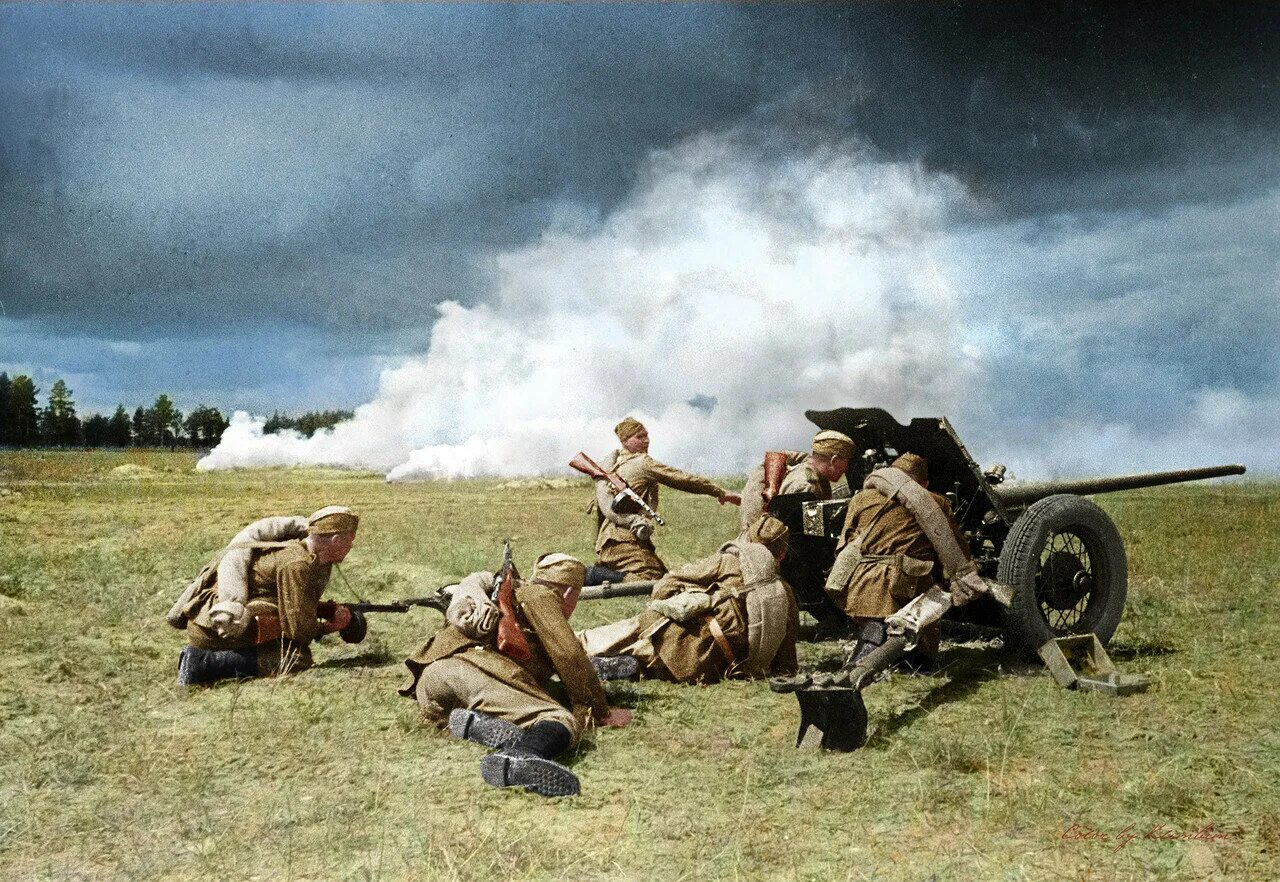 Сражения 1945 года в великую отечественную. 45 мм противотанковая пушка обр 1942 г. артиллерия вов 1941-1945. 45мм пушка м42. артиллеристы на войне 1941-1945.