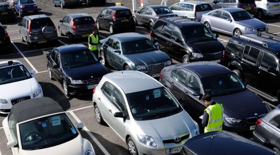 Растаможен. Автомобили из за рубежа. Машины россии. Евробляхи в россии. Автомобили в таможенных пунктах.