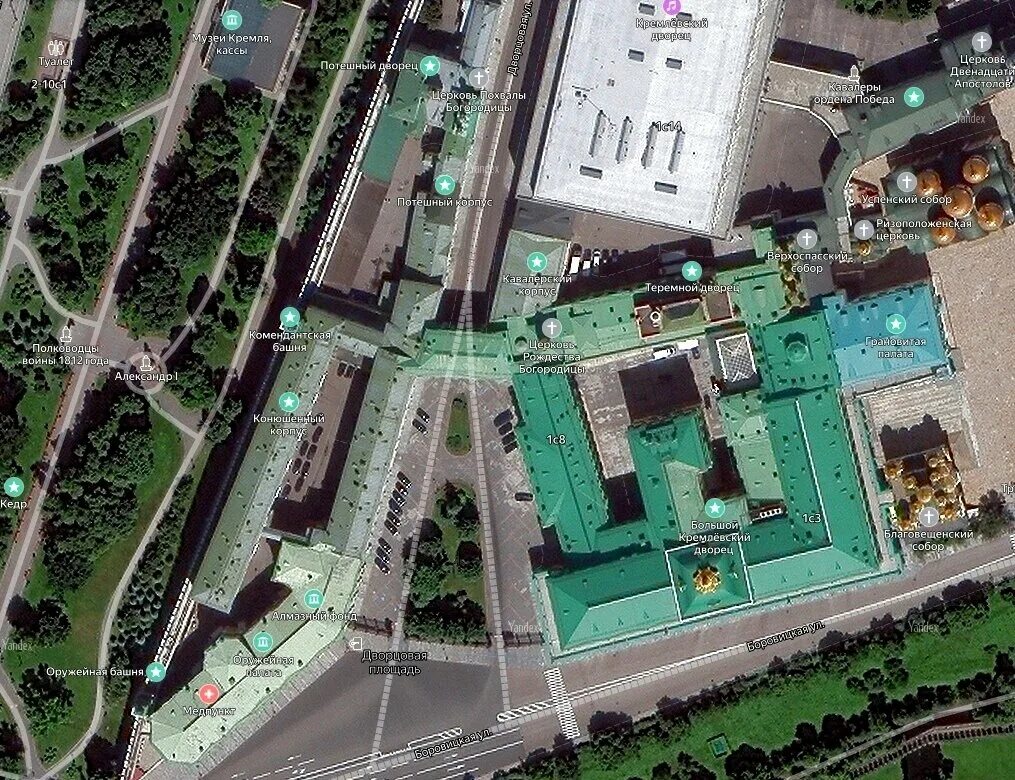 Проход в кремлевский дворец. Проход в кремлевский дворец