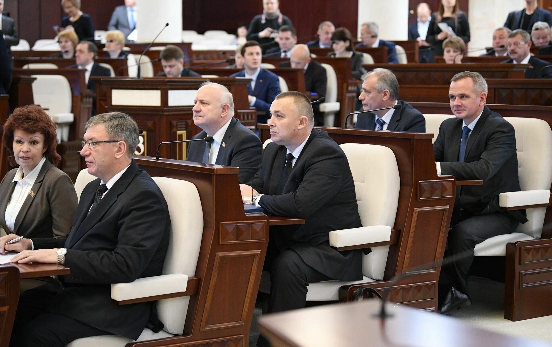 Депутаты палаты представителей рб. Палата представителей александр дубов. прощание с гомельским депутатов белорусского парламента.