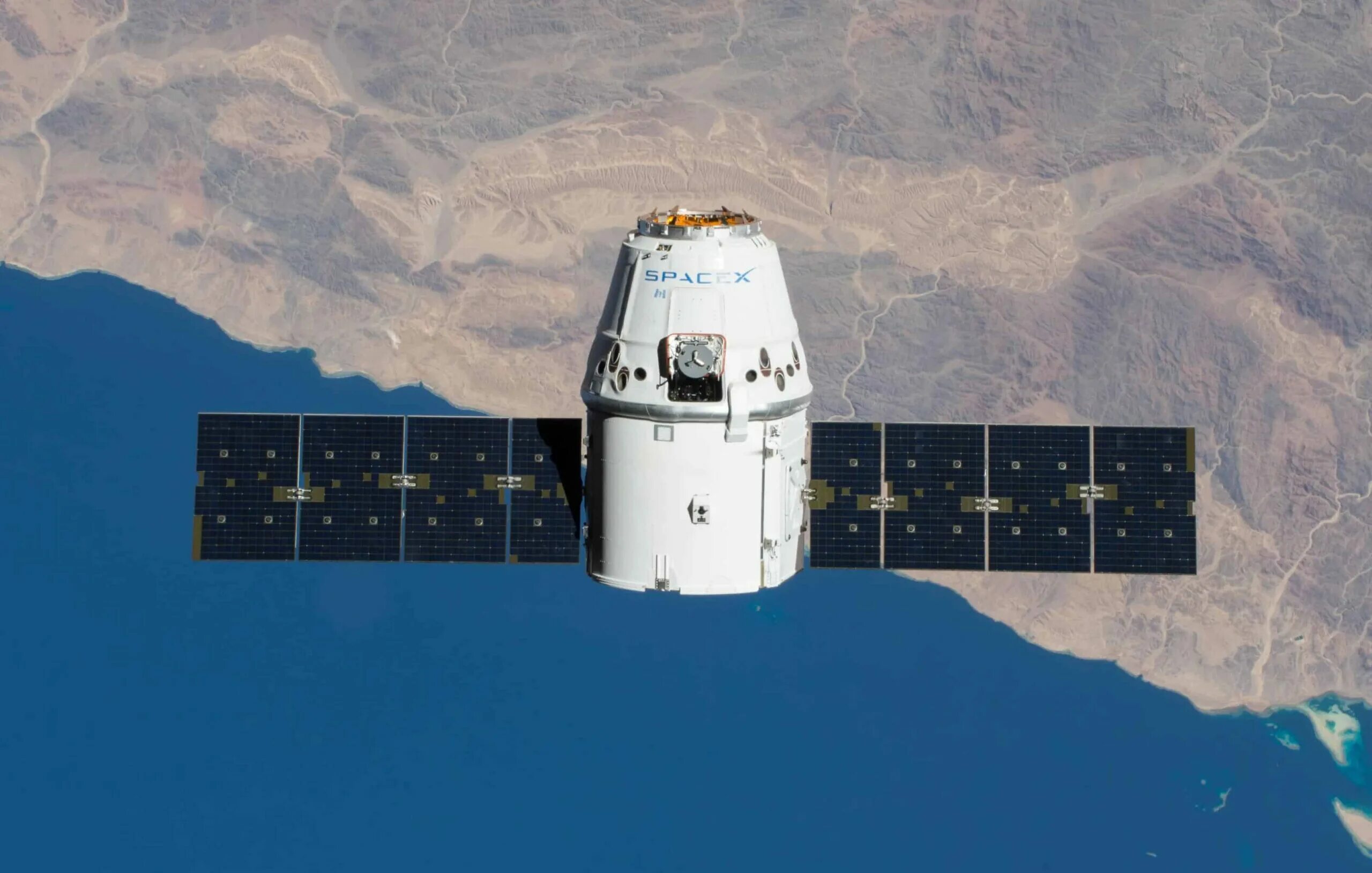 Космический корабль SPACEX Dragon. Ракета драгон Маск. Ракета Dragon SPACEX.