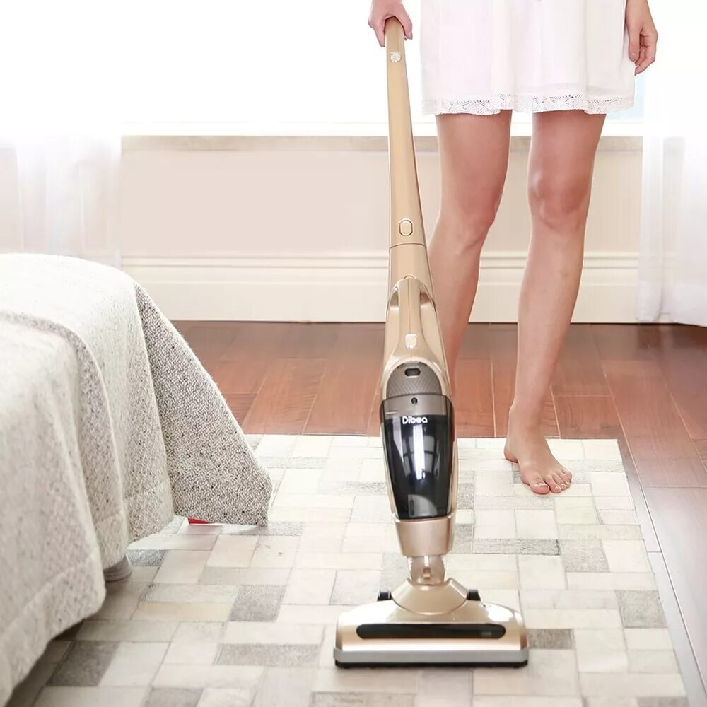 Реклама пылесоса. Вертикальный пылесос мощный по всасыванию. Вертикальный пылесос мощный по всасыванию. Morphy richards supervac. Ручной пылесос dyson cyclone v10 absolute.