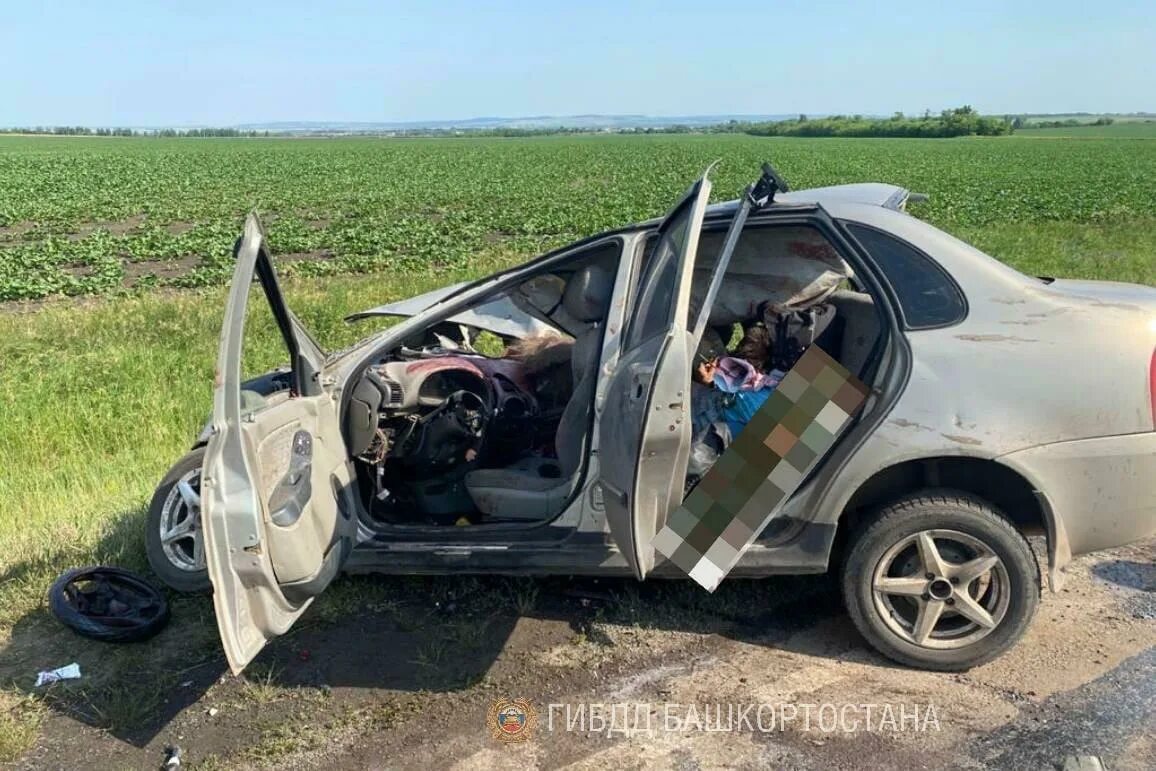 Аварии в баймаке сентябрь. Дтп со смертельным исходом башкирия. Смертельные дтп свадьба. Аварии в баймаке сентябрь. Дтп на трассе нефтекамск дюртюли 21.