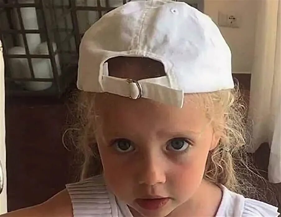 Алла Пугачева отправила Лизу и Гарри в Париж к Галкину*: "Поцелуйте папу от меня