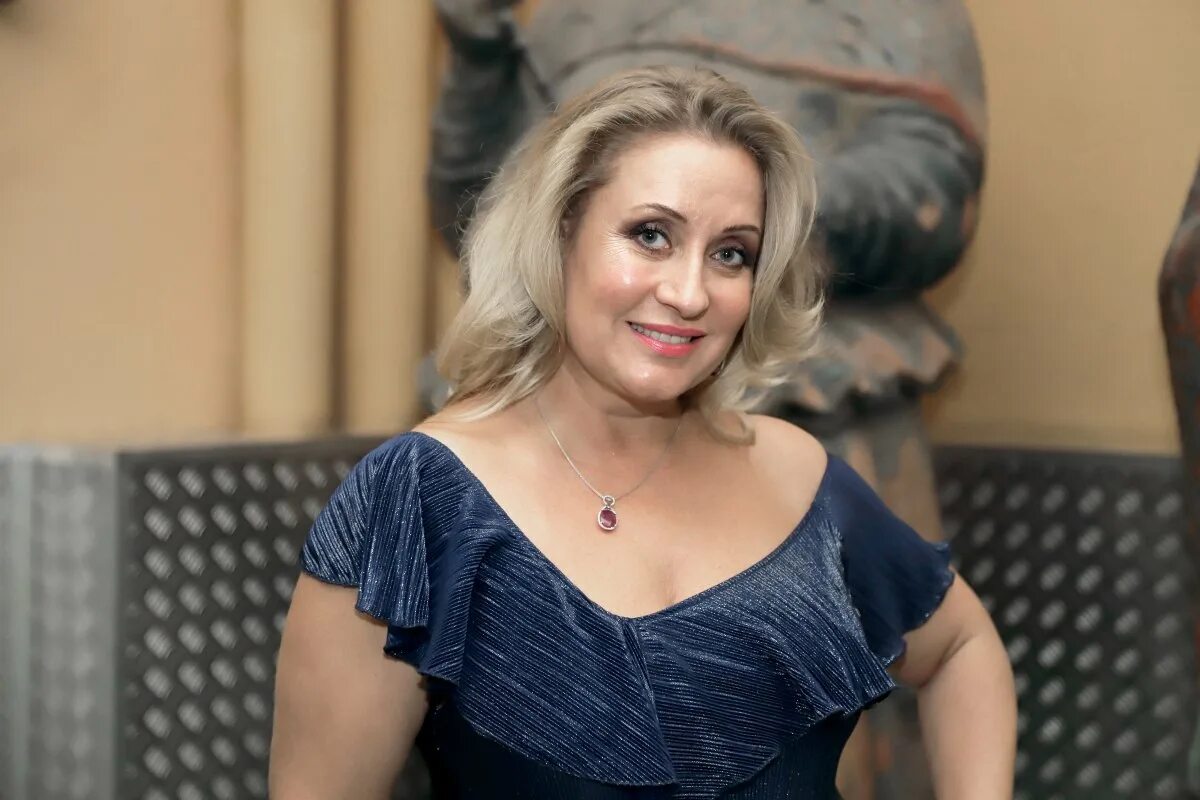 Алиса признякова михалков. Алиса и михалков. Алиса признякова. Алиса признякова и михалков. Алиса признякова.