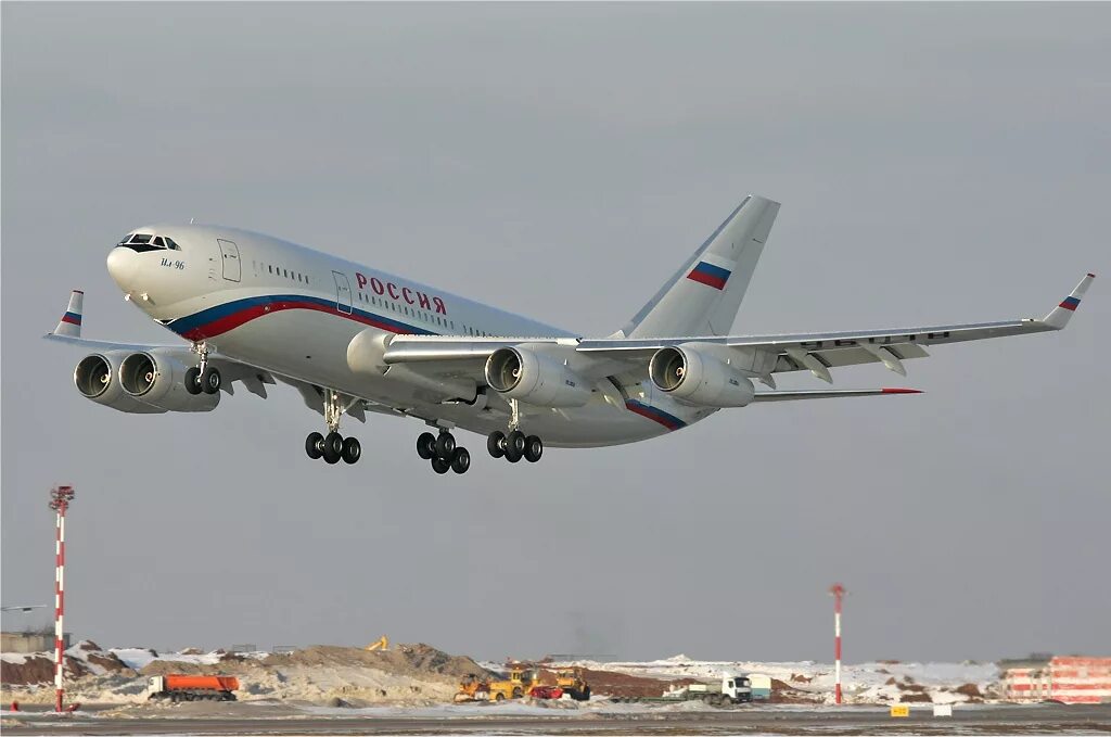 Президентский самолет. Ил-96-300 президентский. Ил 96 борт 1. Ил-96 президентский борт. Самолет Путина ил 96.