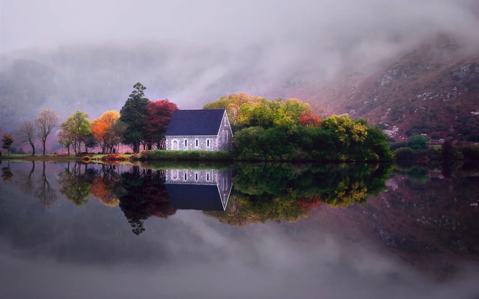 Lakehouse дом у озера. Дом с водой природа. Дом у озера штат монтана. Канада у озера горы домик. Домик у пруда.