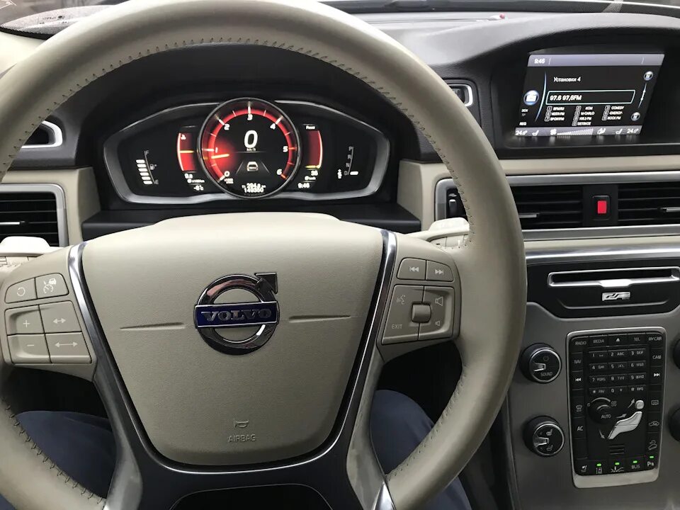 Панель xc60. Панель xc60
