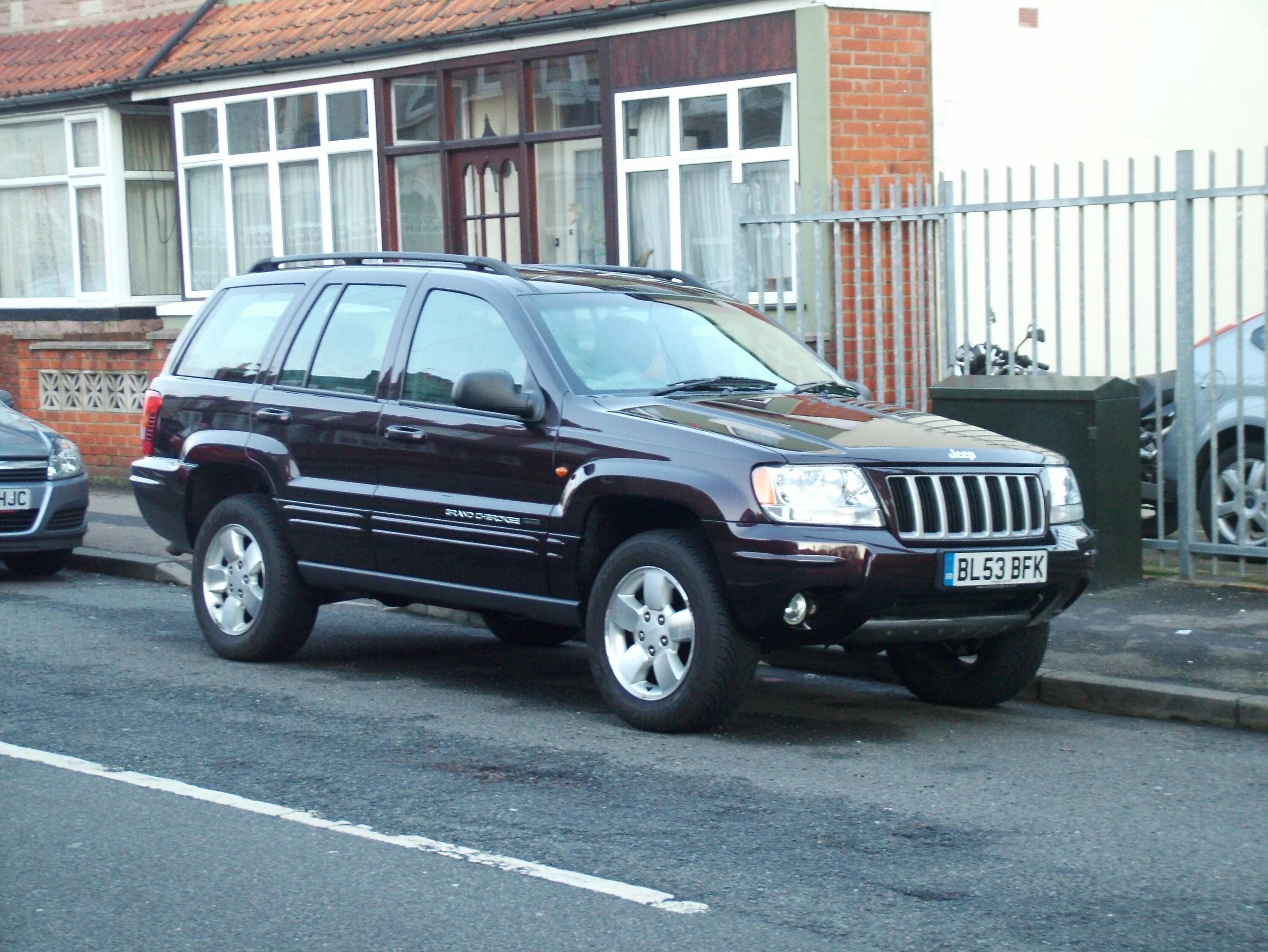 Jeep grand cherokee 2003 2. Джип гранд чероки 5. Grand cherokee 2003. Cherokee 2003. Grand cherokee 2003.