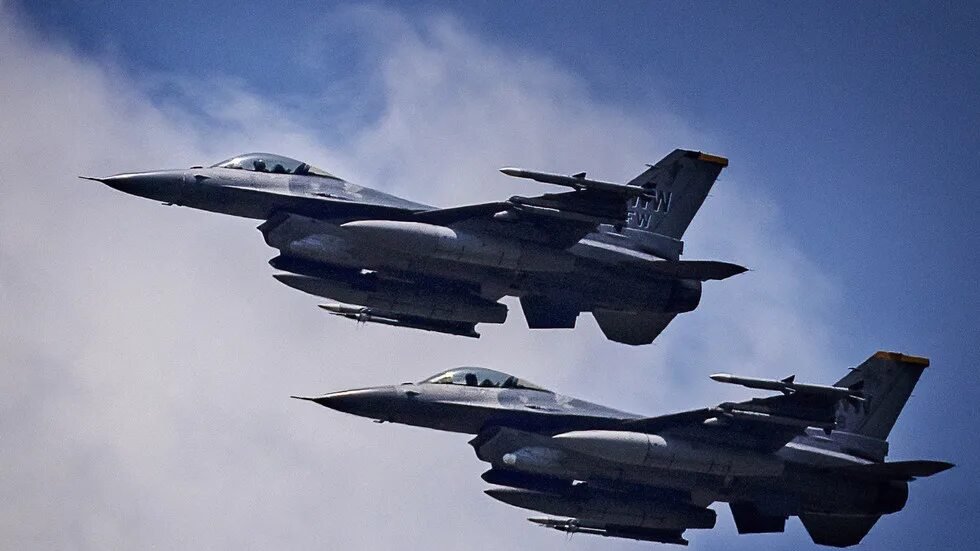 Нидерланды разрешили использовать f 16