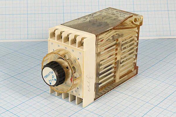 реле времени рв1a-2реж-1сек/10мин-5а-220в-8ц tdm. реле времени 1 сек. реле вл56. цокольн. реле времени рв-112 220в.
