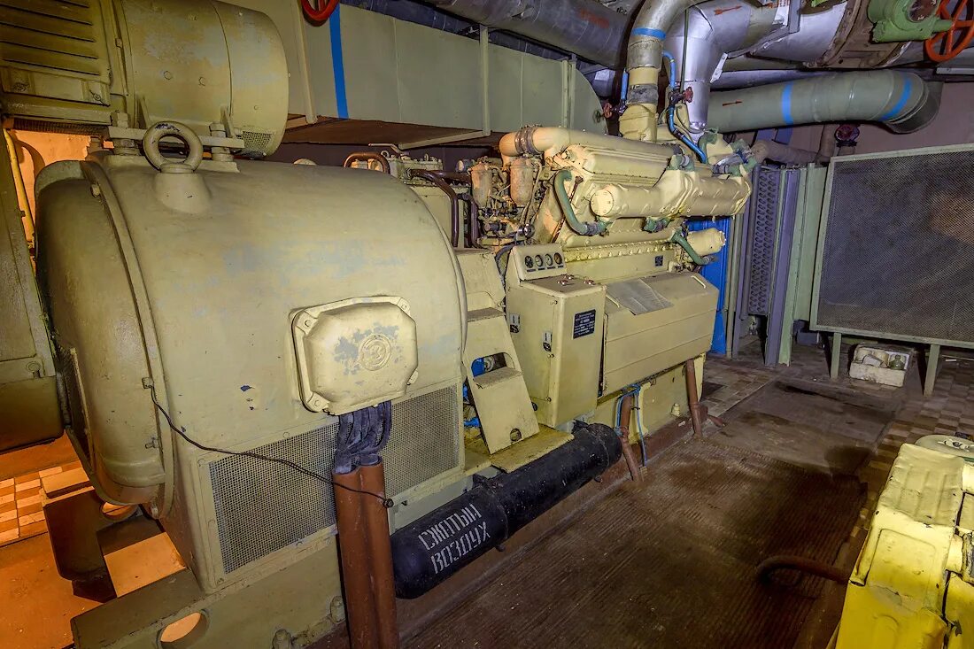 Дизельные электростанции в бункерах. Бункер генерация бункера. Бункер генерация бункера. Бункер генерация бункера. Бункер генерация бункера.