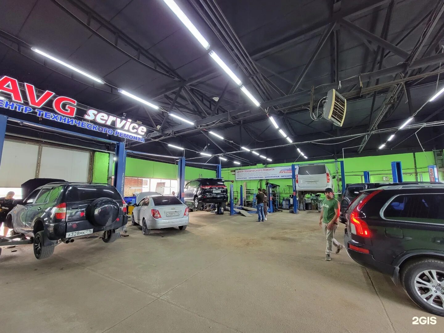 Автосервис вагон казань. Тукая 115 корпус 6 казань. Ф1 мойка казань. Автосервис вагон казань. Автосервис казань.