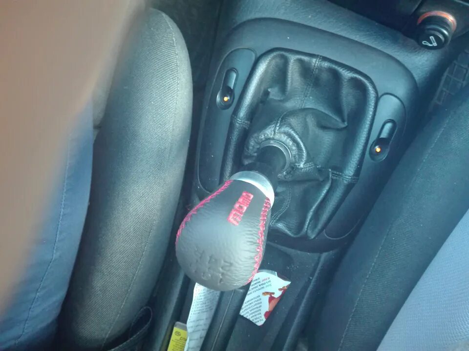 Vectra ручка. Opel vectra b ручка кпп. ручка кпп вектра б. ручка на опель вектра б. ручка кпп опель вектра б.