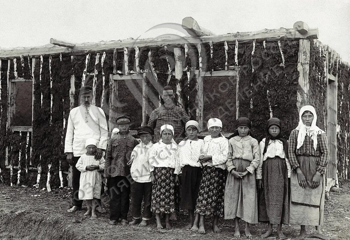 Станичники белгородского уезда. 1907 переселенцы сибирь. Крестьяне переселенцы сибирь 19 век. Воронежская губерния переселенцы. Селяне малороссы 19 века.