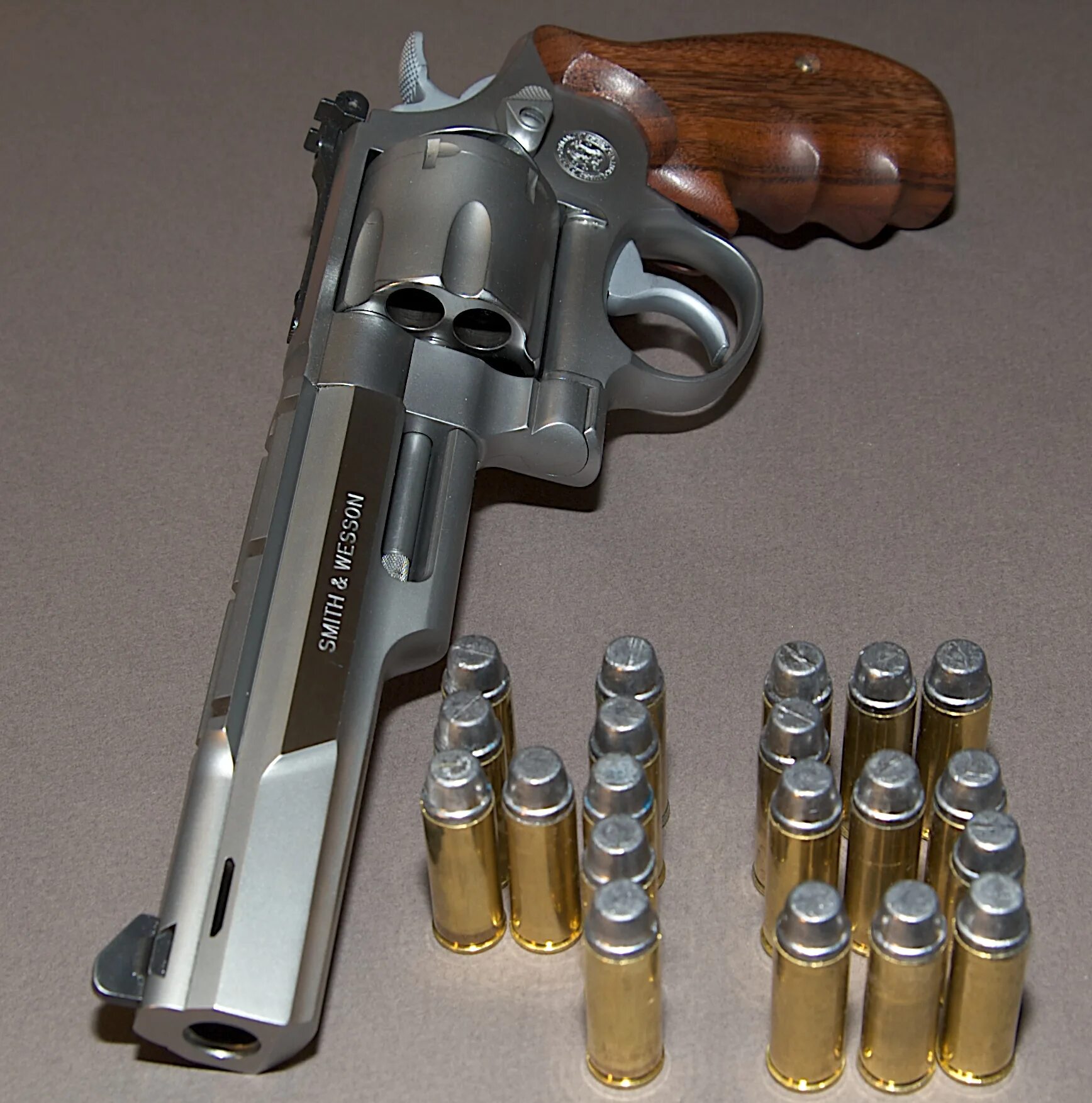Just enough guns. Smith & Wesson model 625. S&W m625-6. 8 Зарядный револьвер Смит-Вессон. Rare s&w model 625.