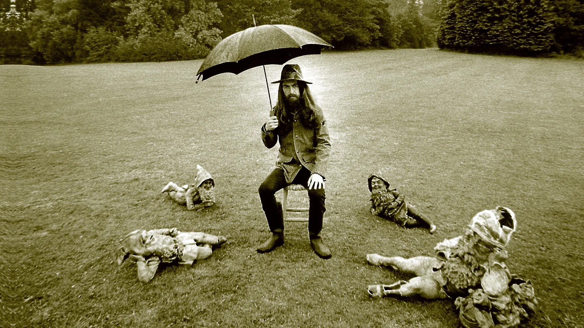 Things must. All things must Pass Джордж Харрисон. George Harrison 1970. George Harrison all things must Pass альбом. George Harrison all things must Pass 1970.