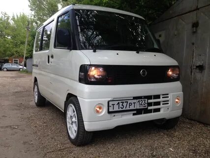 Nissan clipper