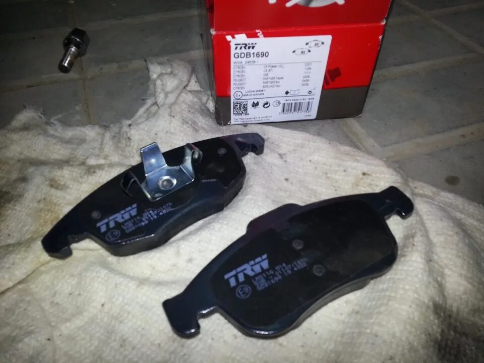 Trw gdb. Gdb1690. trw gdb1690. gdb3583 на аутлендер. gdb2071zfr.