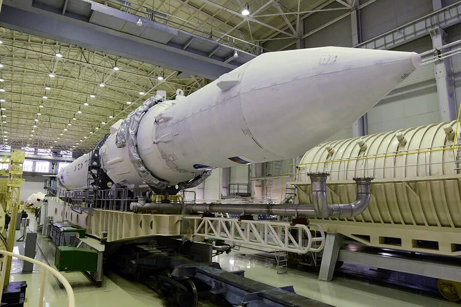 Ракета-носитель "ангара-а5". Ракета-носитель "ангара-а5". Ракетоноситель ангара а5. Ангары для ракет. 2 ракета-носитель.