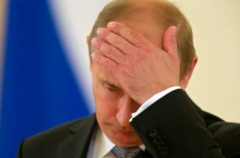 Целуют руку и прикладывают ко лбу зачем
