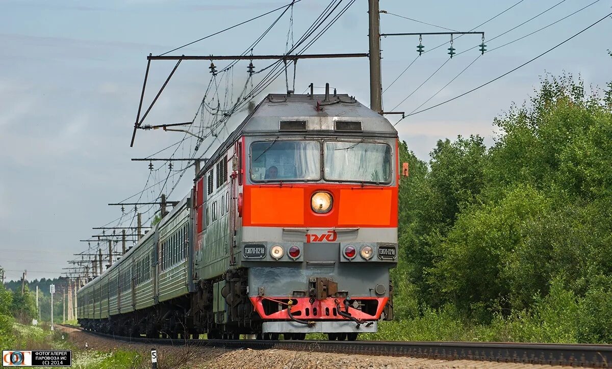 Электрички царское село санкт петербург сегодня. ТЭП 70 408. Павловск Новолисино. СПБ Новолисино электричка. Поезд Рига-Крустпилс.