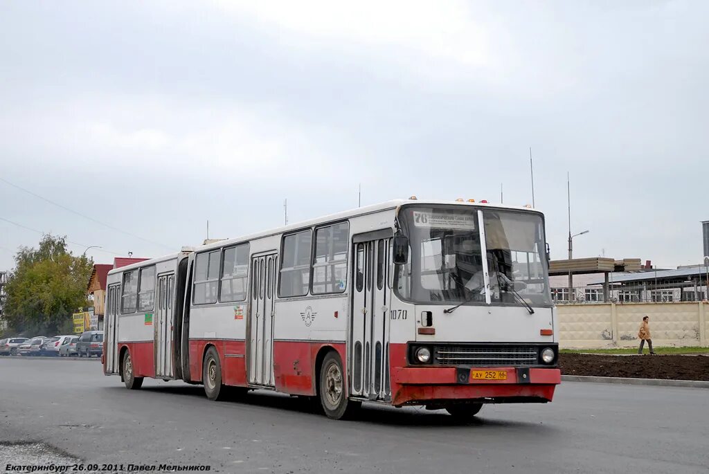 Автобус паз екатеринбург. Автобус до никольского кладбища. Колпино никольское автобус 438. 1077 автобус екатеринбург. 1077 автобус екатеринбург.