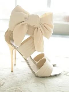 Divine heel