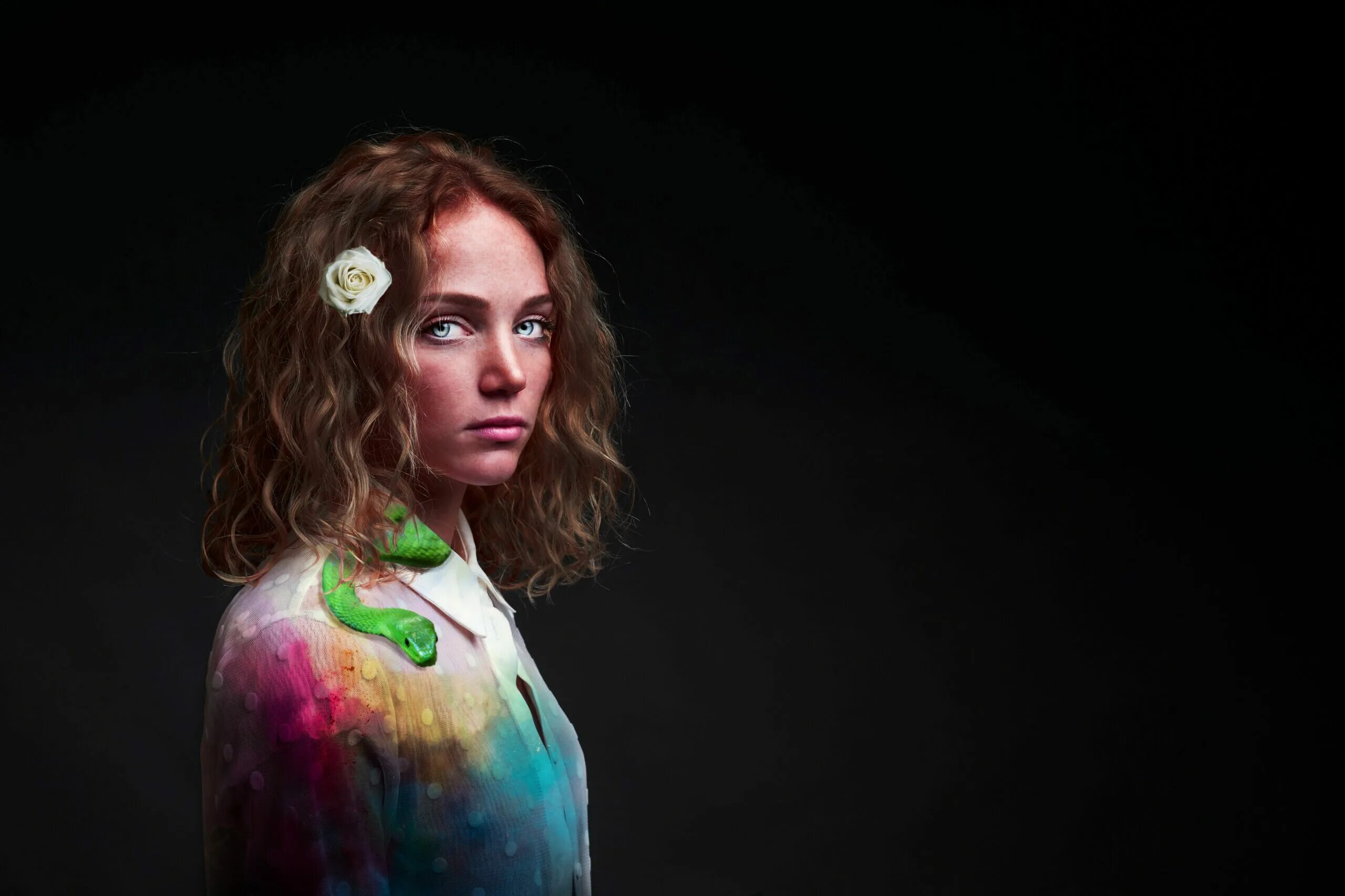 Люси грей бейрд. Люси грей бейрд голодные игры. Люси грей бейрд бабушка китнисс. Lucy gray baird hunger games. Люси грей бейрд бабушка китнисс.