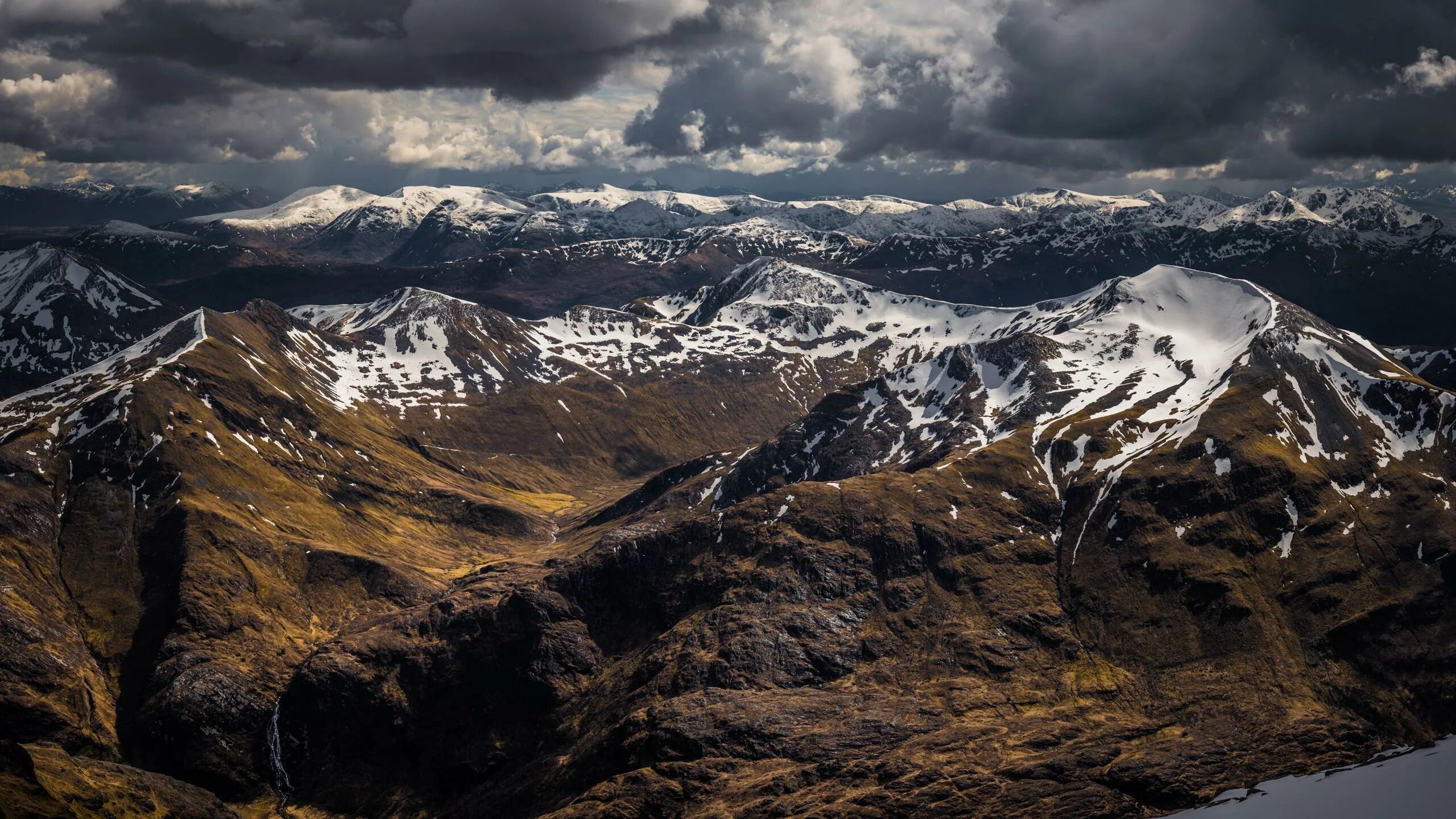 Бен-Невис Шотландия. Ben Nevis в Шотландии. Самая высокая гора Великобритании Бен Невис. Бен-Невис Северо-Шотландское Нагорье.