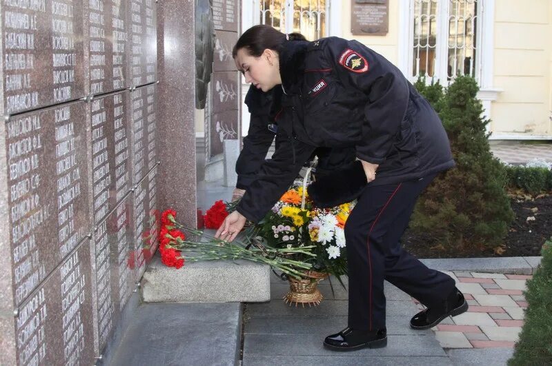 Погибшим полицейским